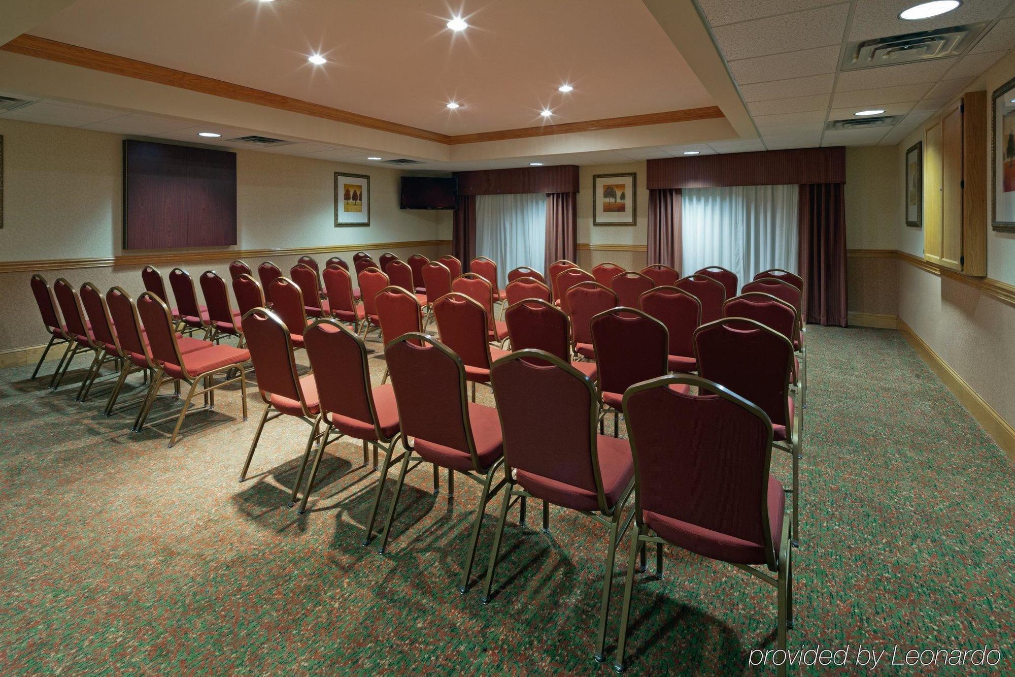 Holiday Inn Express & Suites - Columbus Airport East By Ihg Business photo